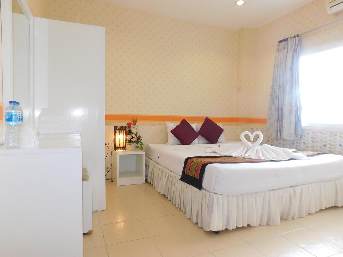 Be Fine Guesthouse Пхукет Экстерьер фото